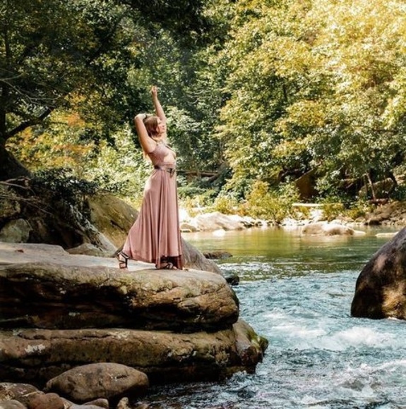 Meet your Posher, Breana - Picture 1 of 1